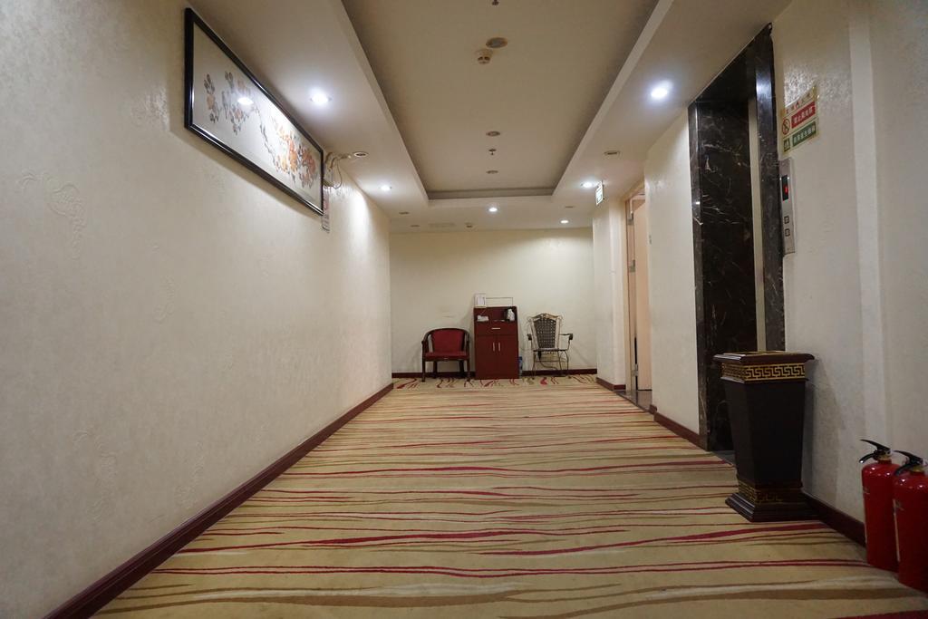 Guangdong Oversea Chinese Hotel Guangzhou Exterior photo