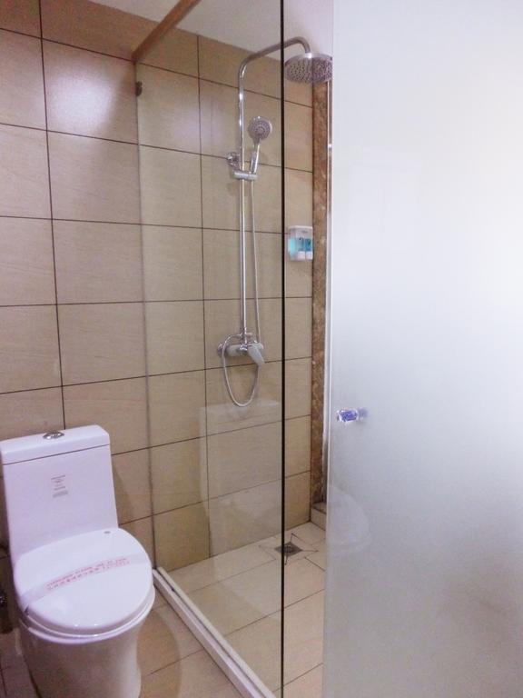 Guangdong Oversea Chinese Hotel Guangzhou Exterior photo